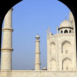 Asia, India, Uttar Pradesh, Agra. The Taj Mahal. A UNESCO World Heritage Site. View