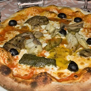 Europe, Italy, Camogli. Neopolitan pizza with vegetables