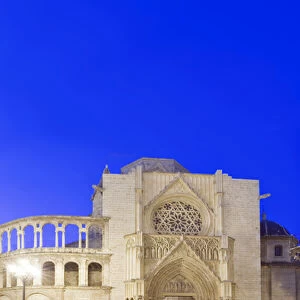 Europe, Spain, Valencia, Valencia Cathedral at Dawn
