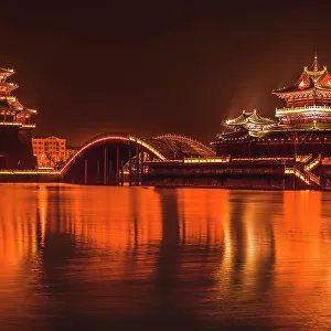 Jinming Lake, Kaifeng, China. Kaifeng was the capital of the Song Dynasty, 1000 to 1100 AD