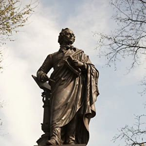 LEIPZIG18556-2012-BARTRUFF. CR2 - Statue of musical composer Felix Mendelssohn gazes across to St