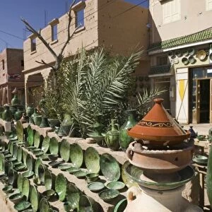 MOROCCO, Draa Valley, AMAZROU: Famous AMAZROU pottery for sale