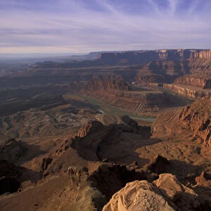 NA, Utah, Moab. Dead Horse State Park, Dead Horse Point overlook and Colorado River