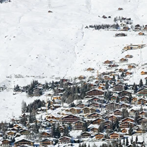 SWITZERLAND-Wallis / Valais-VERBIER: Ski Resort / Winter Ski Chalets / Daytime