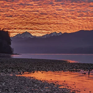 USA, Washington State, Seabeck. Sunset on Hood Canal and Olympic Mountains. Credit as