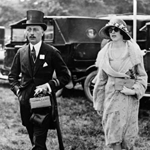 ASCOT RACECOURSE, 1926. A fashionably-dressed couple at the Ascot Racecourse in Berkshire