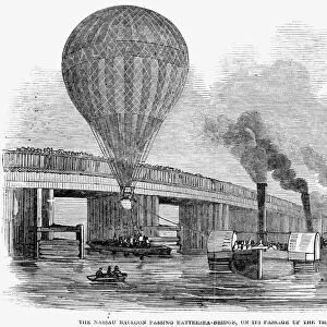 Charles Greens Great Nassau balloon passing Battersea Bridge on the Thames, shortly after its ascent at London, England, in August 1845. Wood engraving from a contemporary English newspaper