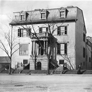 D. C. : SEWALL-BELMONT HOUSE. The colonial Sewall-Belmont house on Constitution Avenue