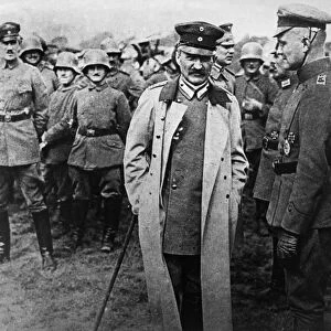 LUDENDORFF & RICHTHOFEN. German general Erich Ludendorff (left) with German aviator