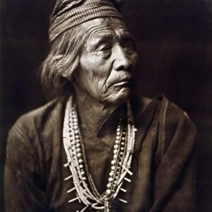 Nesjaja Hatali, a Navajo medicine man. Photograph by Edward Curtis, c1904