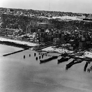 NEW JERSEY: EDGEWATER. Aerial view of the New Jersey borough of Edgewater, seated