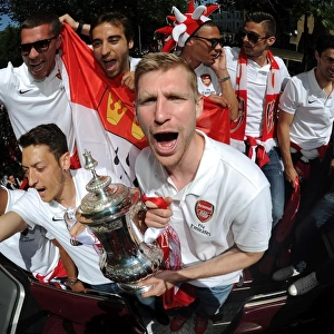 Arsenal FA Cup Champions 2014: The Winning Squad - Gnabry, Ozil, Podolski, Flamini, Mertesacker, Gibbs, Giroud, Arteta