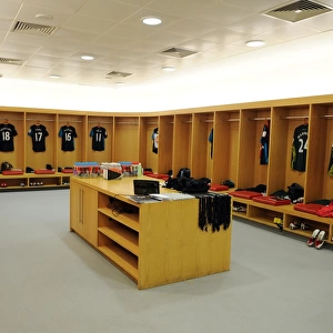 Arsenal Football Club: Pre-Match Huddle in Emirates Stadium Dressing Room (Arsenal v Boca Juniors, Emirates Cup, 2011)