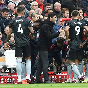 Arsenal Manager Mikel Arteta Rallies Team at Anfield During Liverpool Clash (2022-23 Premier League)