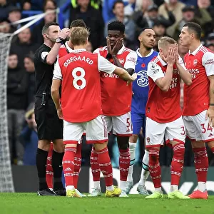 Arsenal Players Protest to Referee During Chelsea vs Arsenal Premier League Clash (2022-23)