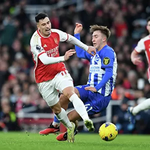 Arsenal vs Brighton: Martinelli vs Hinshelwood Battle for Possession (2023-24)