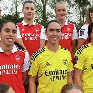 Arsenal Women Photo Mug Collection: Arsenal Women Squad 2022-23
