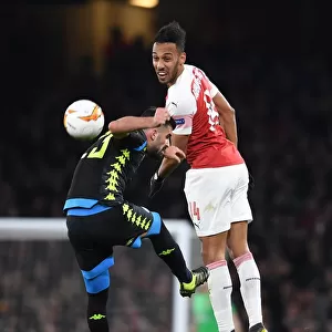 Arsenal's Aubameyang Leaps Past Napoli's Hysaj in Europa League Quarterfinal Clash