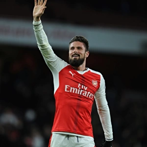 Arsenal's Oliver Giroud Readies for Kickoff Against AFC Bournemouth (2016/17)