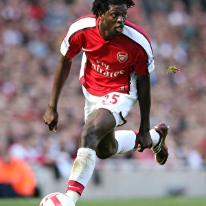 Arsenal's Premier League Triumph: Adebayor's Double Over Manchester City (2009)