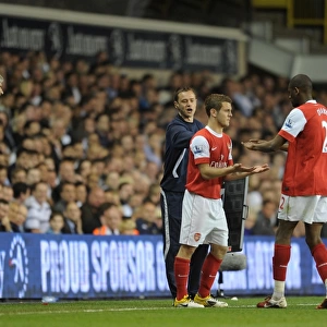 Arsene Wenger the Arsenal Manager watches as Jack Wilshere replaces Abou Diaby (Arsenal)