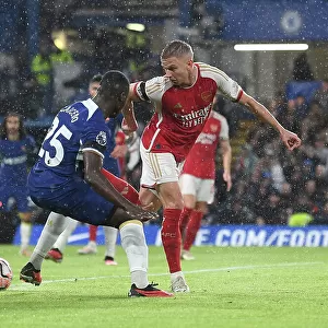 Clash in the Capital: Zinchenko Outwits Caicedo in Premier League Showdown (Chelsea vs Arsenal, 2023-24)