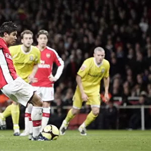 Eduardo scores his 2nd goal Arsenals 3rd from the penalty spot