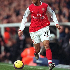 Gael Clichy in Action: Arsenal's Dominant 3-0 Win Over Fulham, January 19, 2007