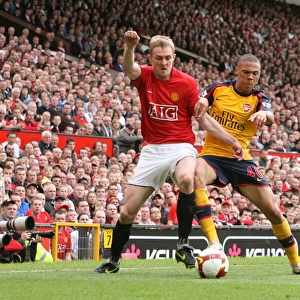 Head-to-Head: Kieran Gibbs vs Darren Fletcher - Manchester United vs Arsenal, 0:0, Barclays Premier League, Old Trafford, 2009