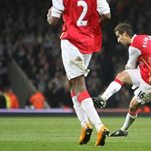 Mathieu Flamini shoots past Shay Given to score the 2nd Arsenal goal