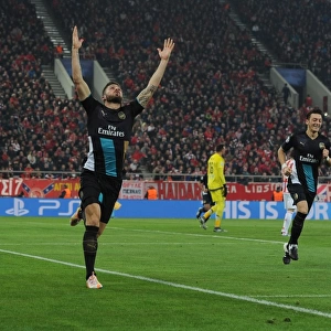 Olivier Giroud Scores Arsenal's Second Goal in Champions League Match against Olympiacos, Piraeus 2015
