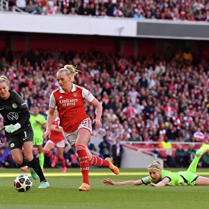 Stina Blackstenius Scores Historic First Goal for Arsenal in Champions League Semifinal vs. VfL Wolfsburg