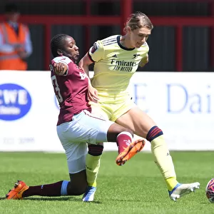Vivianne Miedema vs Hawa Cissoko: A Battle in the Barclays FA WSL - West Ham United Women vs Arsenal Women