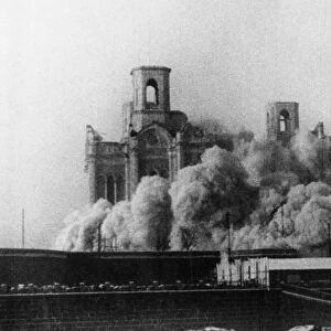 Cathedral of christ the savior, moscow, ussr, early 1930s, shell of the cathedral blown up as part of anti-religion campaign, later site of moskva municipal swimming pool