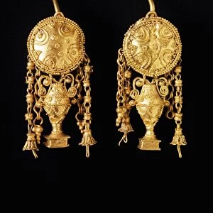 Goldsmithery, Gold earrings with amphora shaped pendant, from Vulci, Tuscany Region, Italy