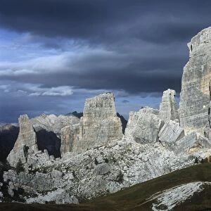 Italy, Veneto, Dolomites, Five towers near Cortina D Ampezzo