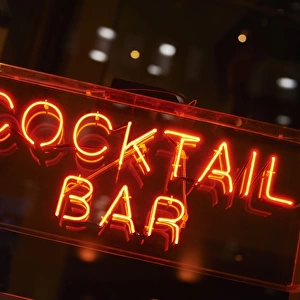 Cocktail bar neon