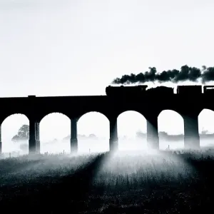 Photographie de John Click. Cette image atmosphérique montre une locomotive de classe K3 2-6-0. Photographie de John Click. Cette image atmosphérique montre une locomotive de classe K3 2-6-0.