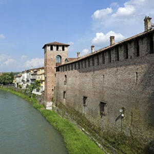 Adige at Castelvecchio, Verona province, Veneto, Italy