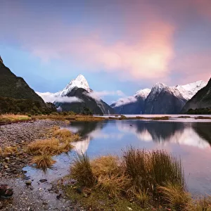Awesome dawn at Milford Sound, New Zealand