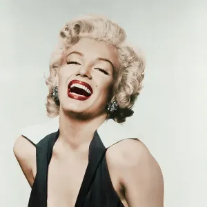 Marilyn Monroe: The Iconic Muse