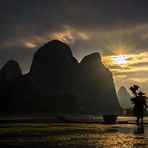 Cormorant fishermen Xingping Li River Guangxi China