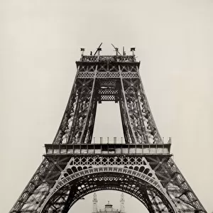 Eiffels Second Level