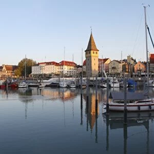 Harbour with Mangturn or Mangenturm tower, Lindau on Lake Constance, Swabia, Bavaria, Germany, Europe, PublicGround