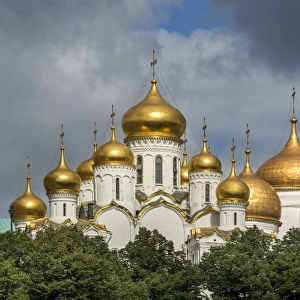 Onion domes of Kremlin Cathedrals in Moscow, Russia