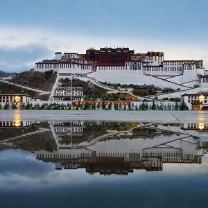 China Heritage Sites Framed Print Collection: Historic Ensemble of the Potala Palace, Lhasa