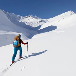 Ski tour walker to the Rietzer Grieskogel, Stubai Alps, Kuhtai, Tyrol, Austria