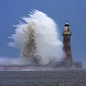 Roker Lighthouse Print - A Grade II Listed Landmark Roker Lighthouse Print - A Grade II Listed Landmark