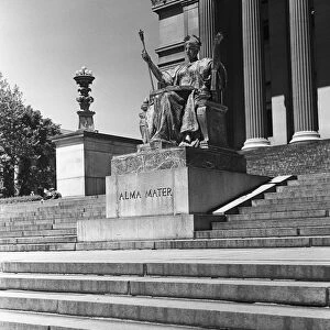 USA, New York City, Columbia University, Alma Mater statue