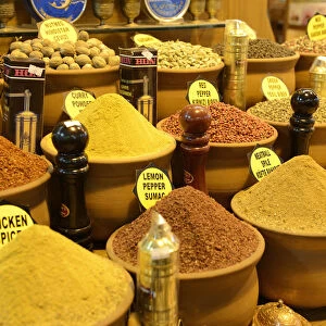 Various spices, Spice Bazaar or Egyptian Bazaar, Misir Carsisi, Eminonu, Istanbul, European side, Istanbul Province, Turkey, European side